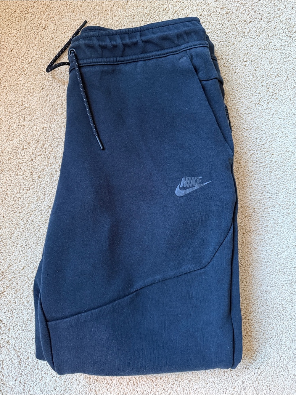 Nike Tech Mens Black Jogger Sweatpants with Drawstring - L